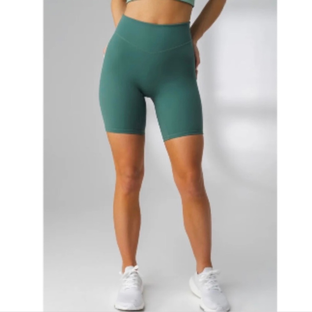 Balance Atheletica Vitality Cloud Biker Short Serpentine Small